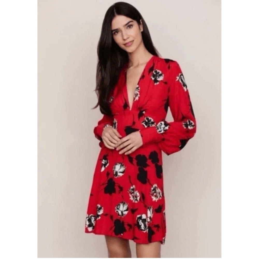 Yumi Kim Shore Thing Dress Tango Red Floral Mini Plunge VNeck Long Sleeve NWT XS